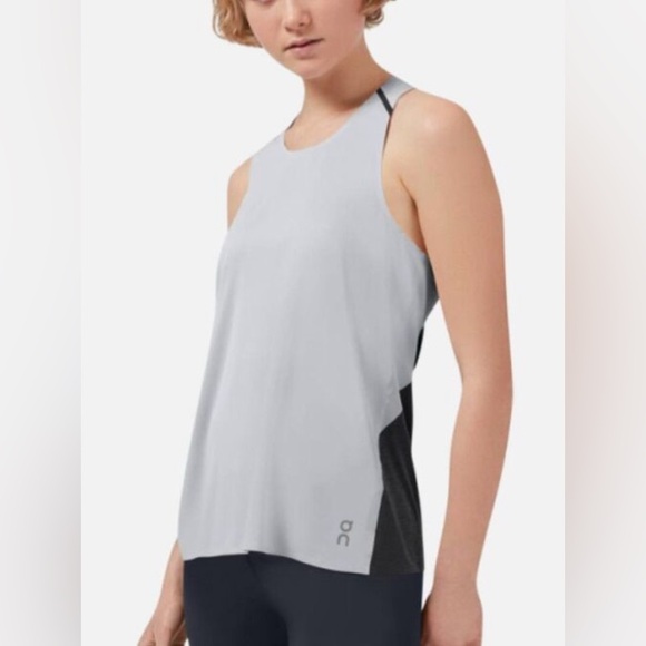 On Running Tops - On Running Tank T- Women’s Large